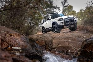 Land Rover Defender 110 P400 S Urban Pack 2020 года  (ZA)